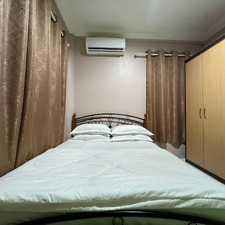 Hanif Homestay กูชิง ภายนอก รูปภาพ